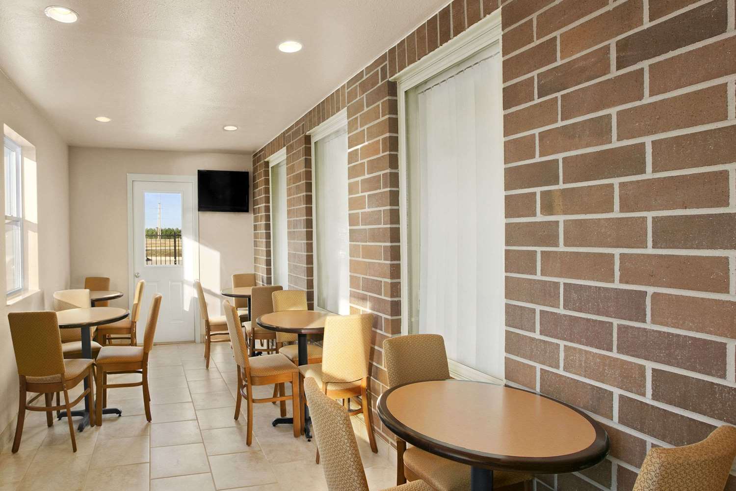 Baymont By Wyndham Jacksonville 5/11