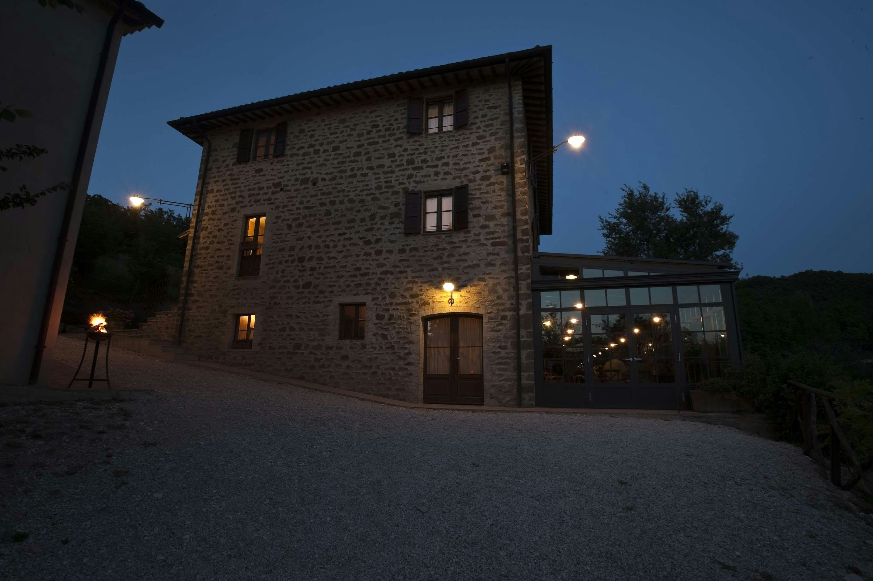 La Tavola Dei Cavalieri & Il Borgo 4/60