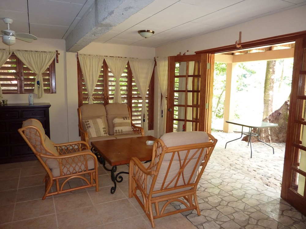 Villas Pico Bonito 37/66