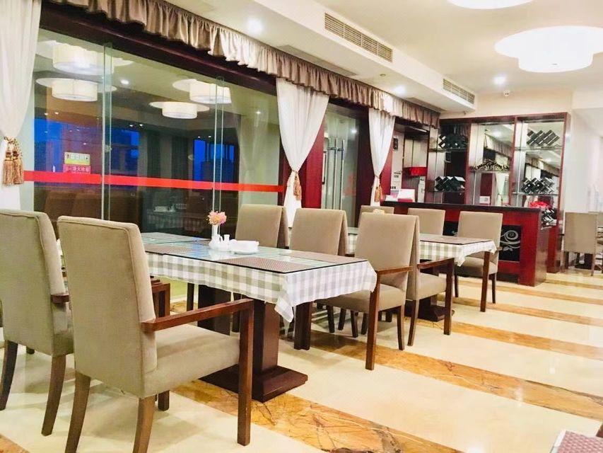 Xinhua Hotel Chongqing Kaizhou 27/28