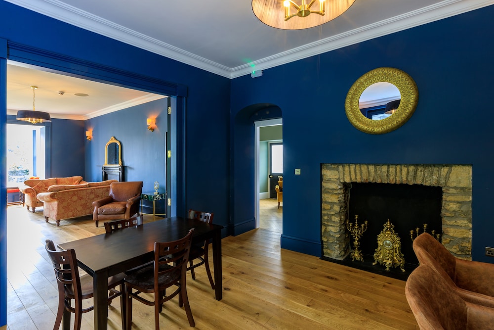 Picton House Hotel 34/45