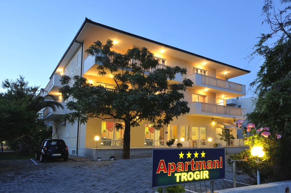 Apartmani Trogir 1/50