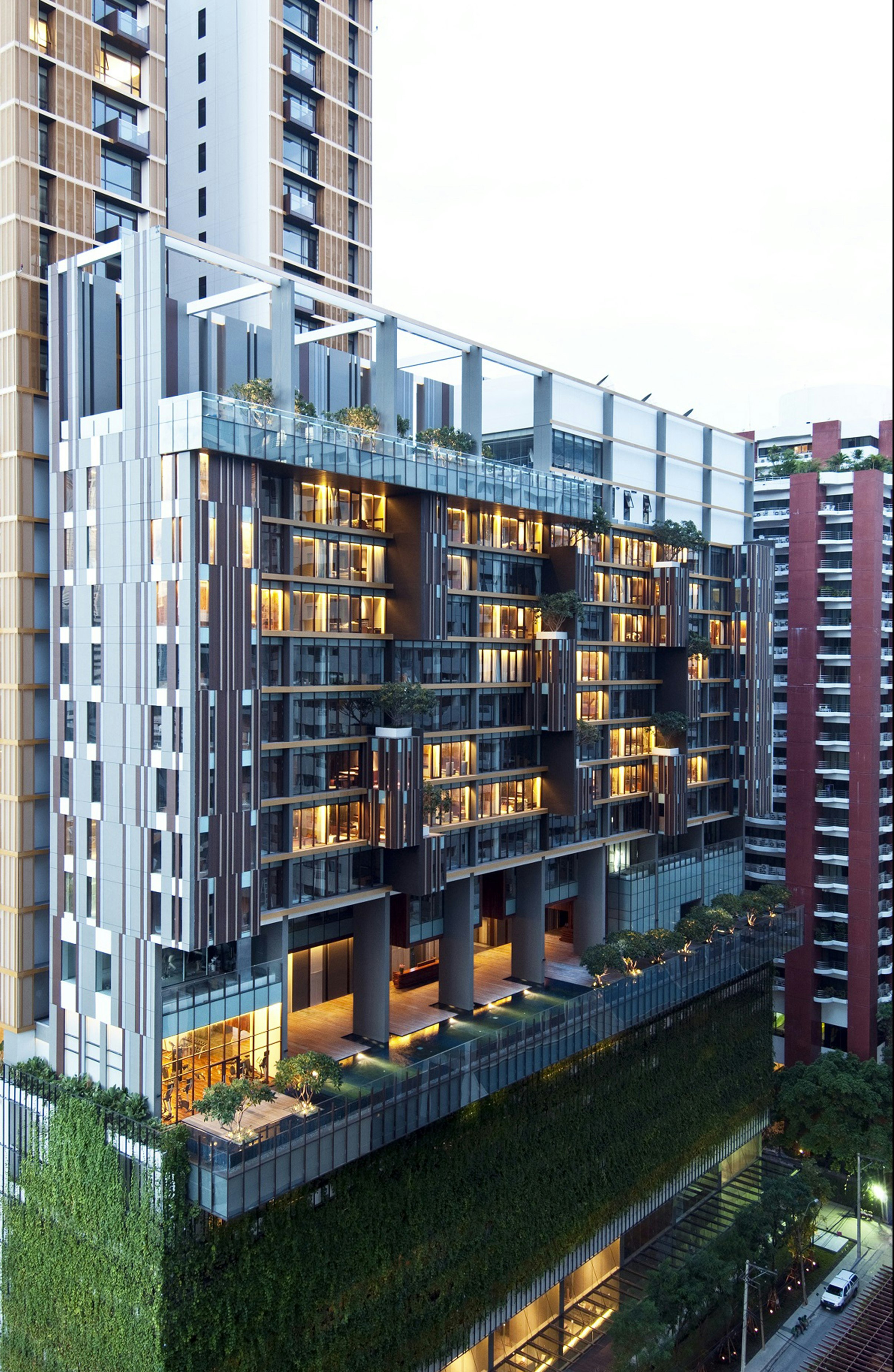 HANSAR BANGKOK 2/83