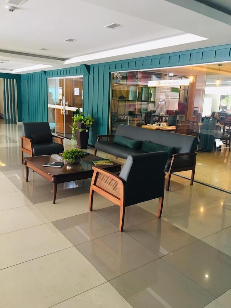 Golden Ville Hotel 48/66