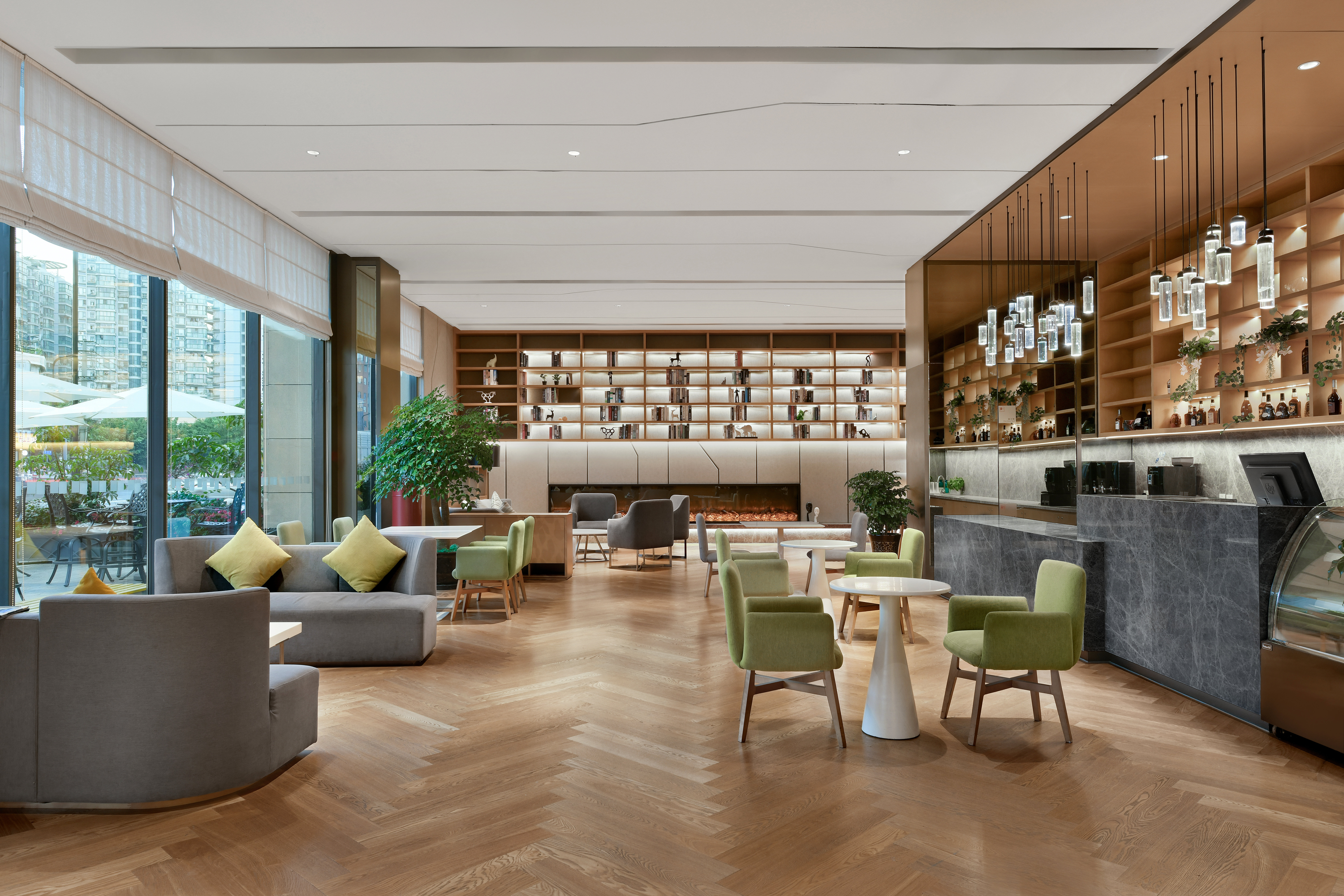 Holiday Inn Express Chengdu Huanhuaxi 37/67