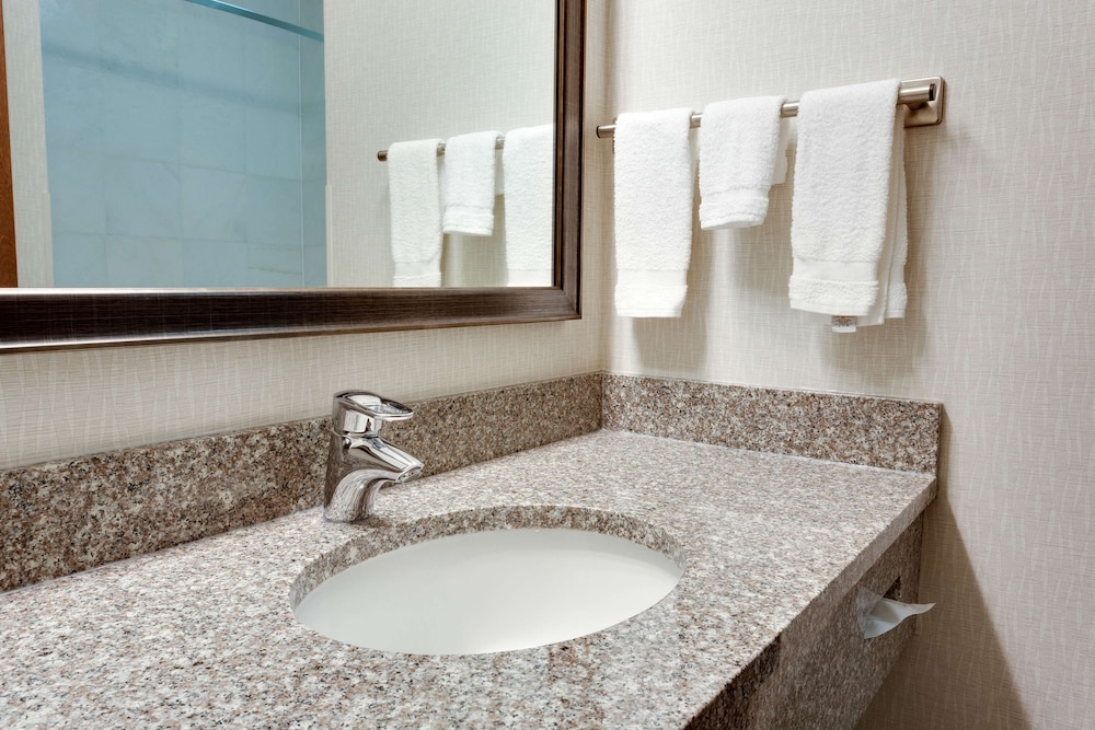 Drury Inn and Suites Greenville 36/36