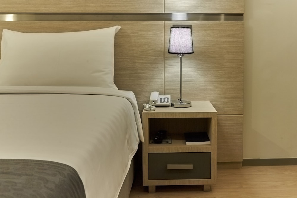 Samyan Serene Hotel 25/63