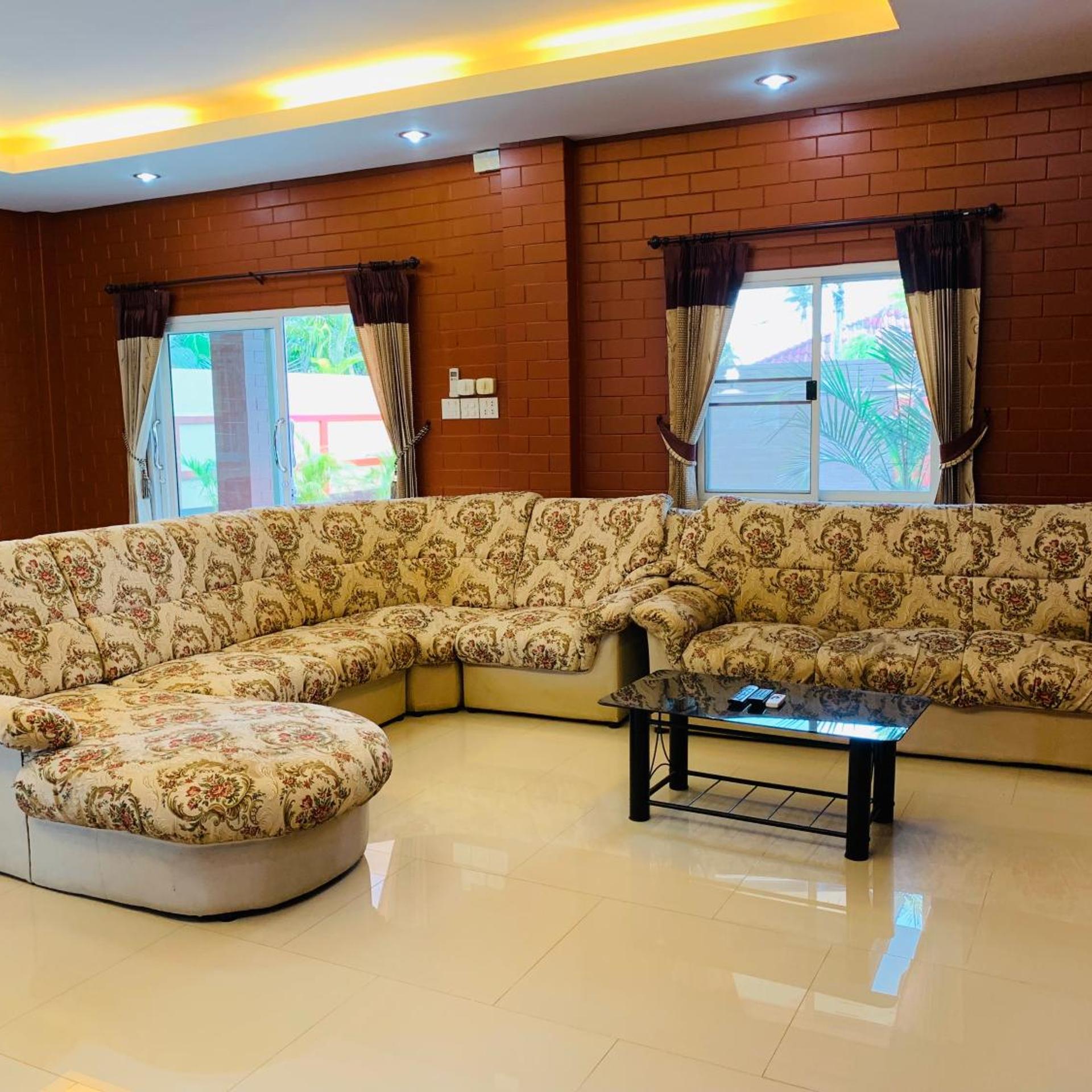 Benwadee Resort Pattaya 32/55