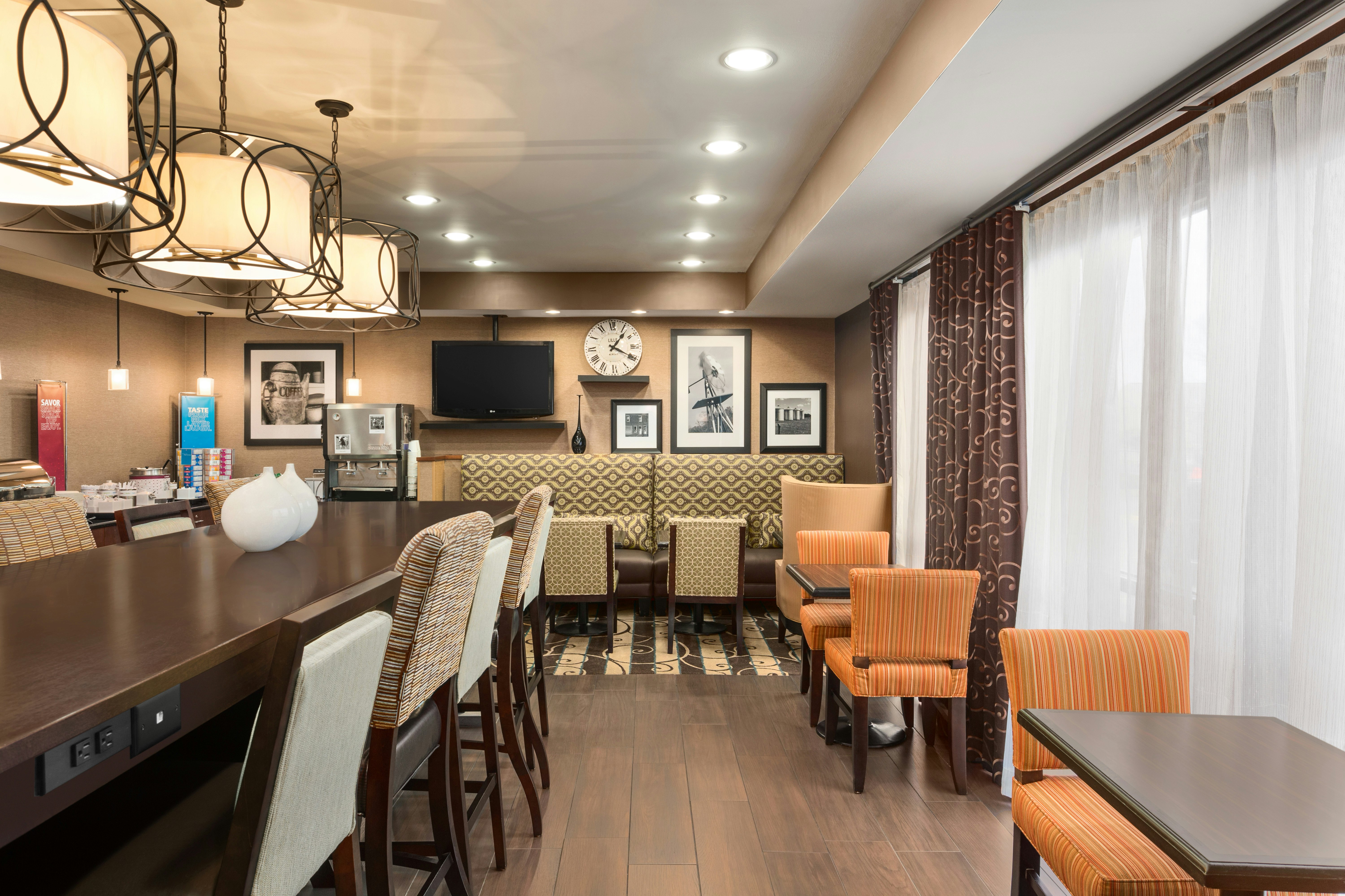Hampton Inn Wichita-East 29/39