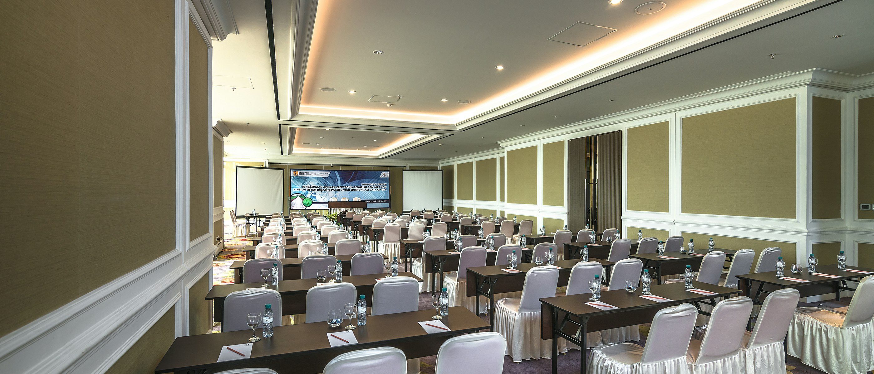 Oakwood Hotel And Residence Surabaya 28/36