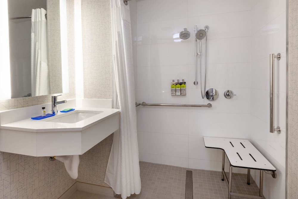 Holiday Inn Express NYC Brooklyn - Sunset Park 16/52
