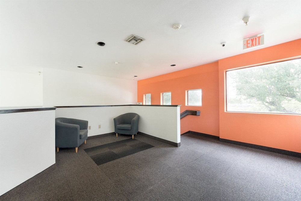 Motel6 Dallas, TX - Northeast 9/45