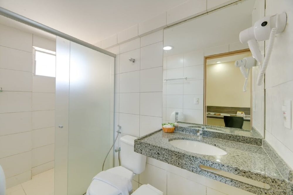 Vistamar Hotel 45/46