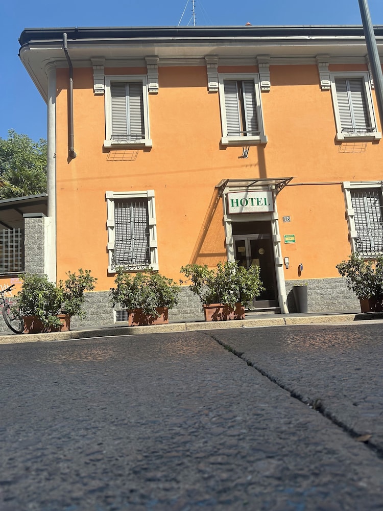 Hotel La Caravella 60/64