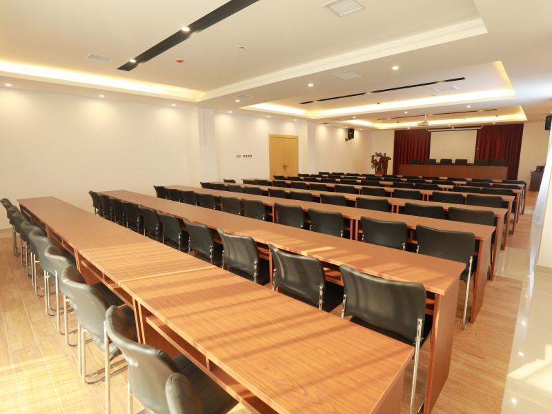 GreenTree Inn Anyang Neihuang County Zaoxiang Avenue 22/23