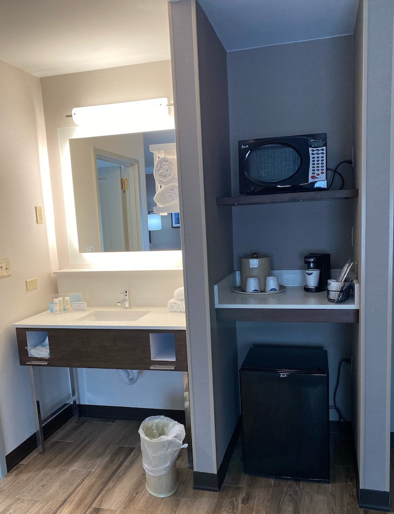 Hampton Inn Princeton, NJ 47/89