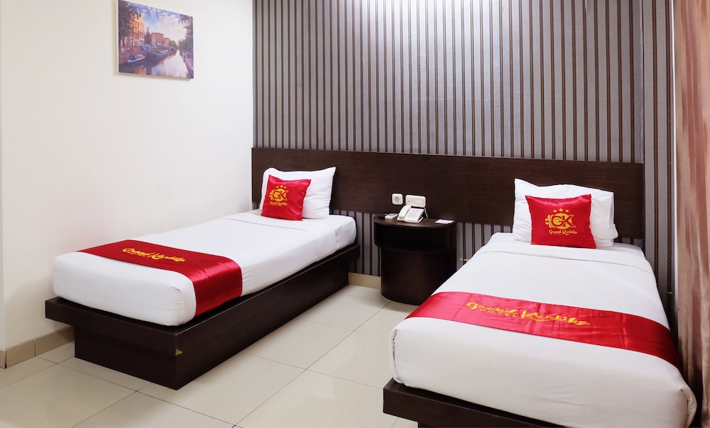 Hotel Grand Kartika 15/63