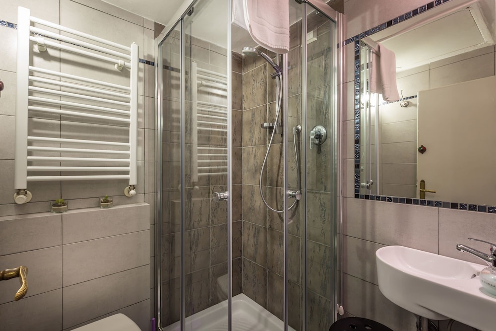Hotel Ferretti 52/58