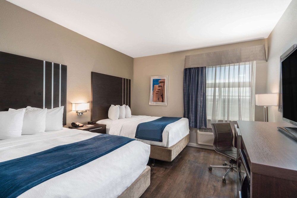 Baymont By Wyndham Albuquerque Airport 22/66