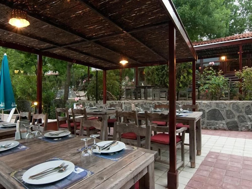 Fener Motel 24/50