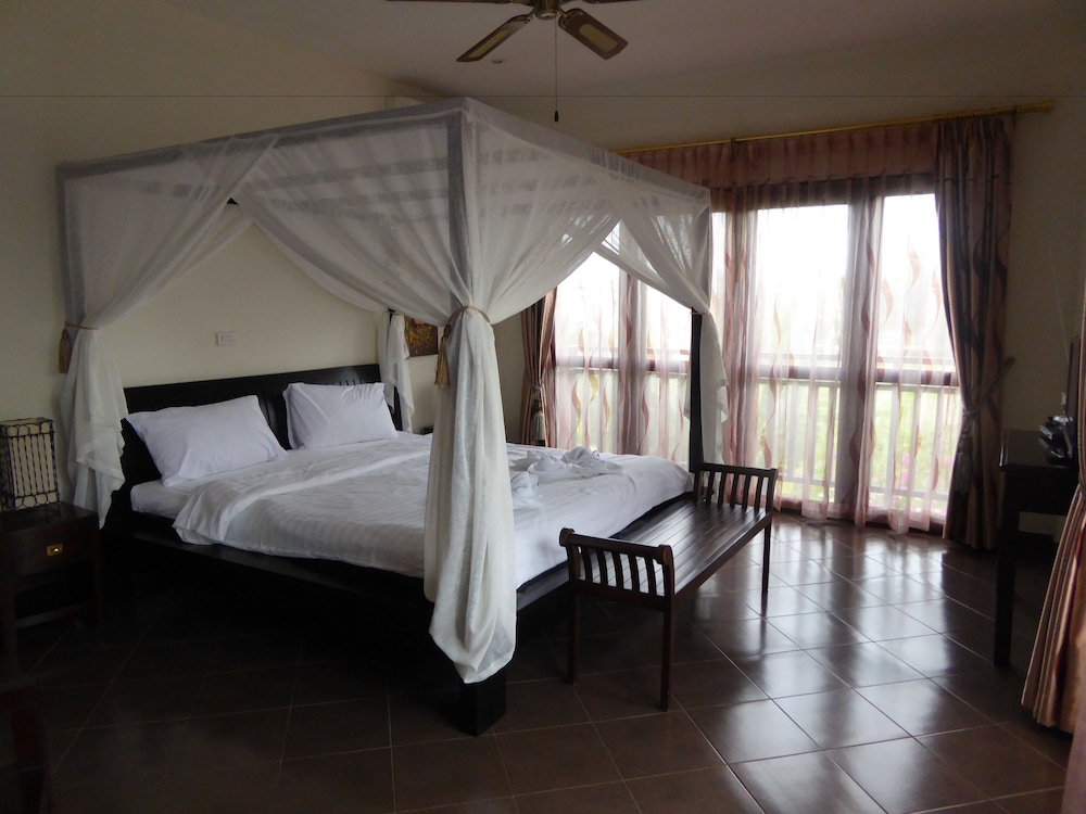 Tropicana Beach Villa At Vip Resort 6/50