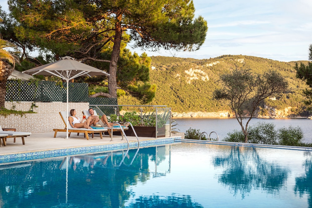 Akrotiri Beach - Adults Only 65/68