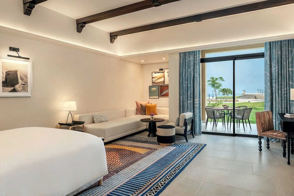 Superior King Room with sea view