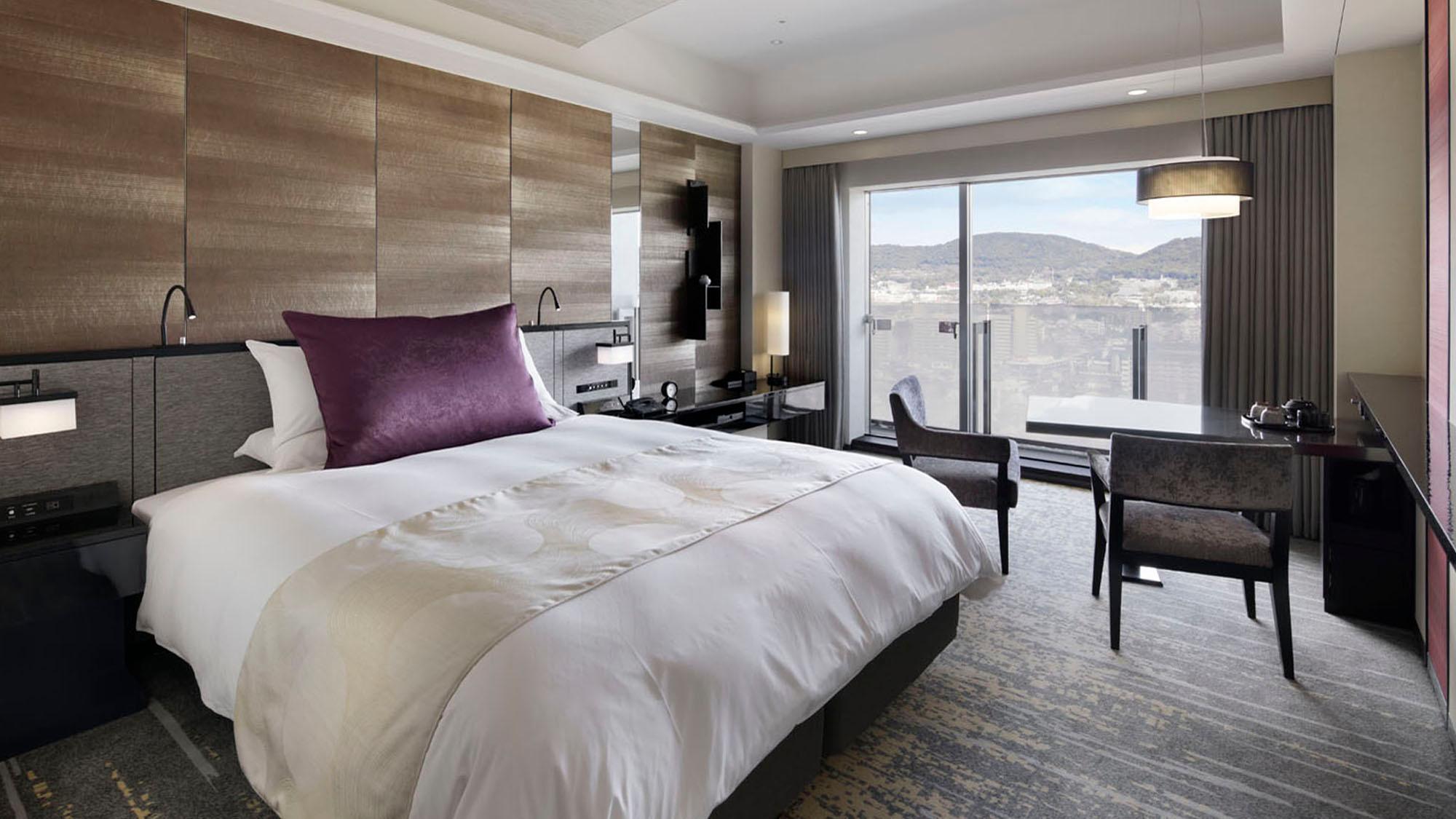 Deluxe, Double Bed, Gran Via View, Lounge Access