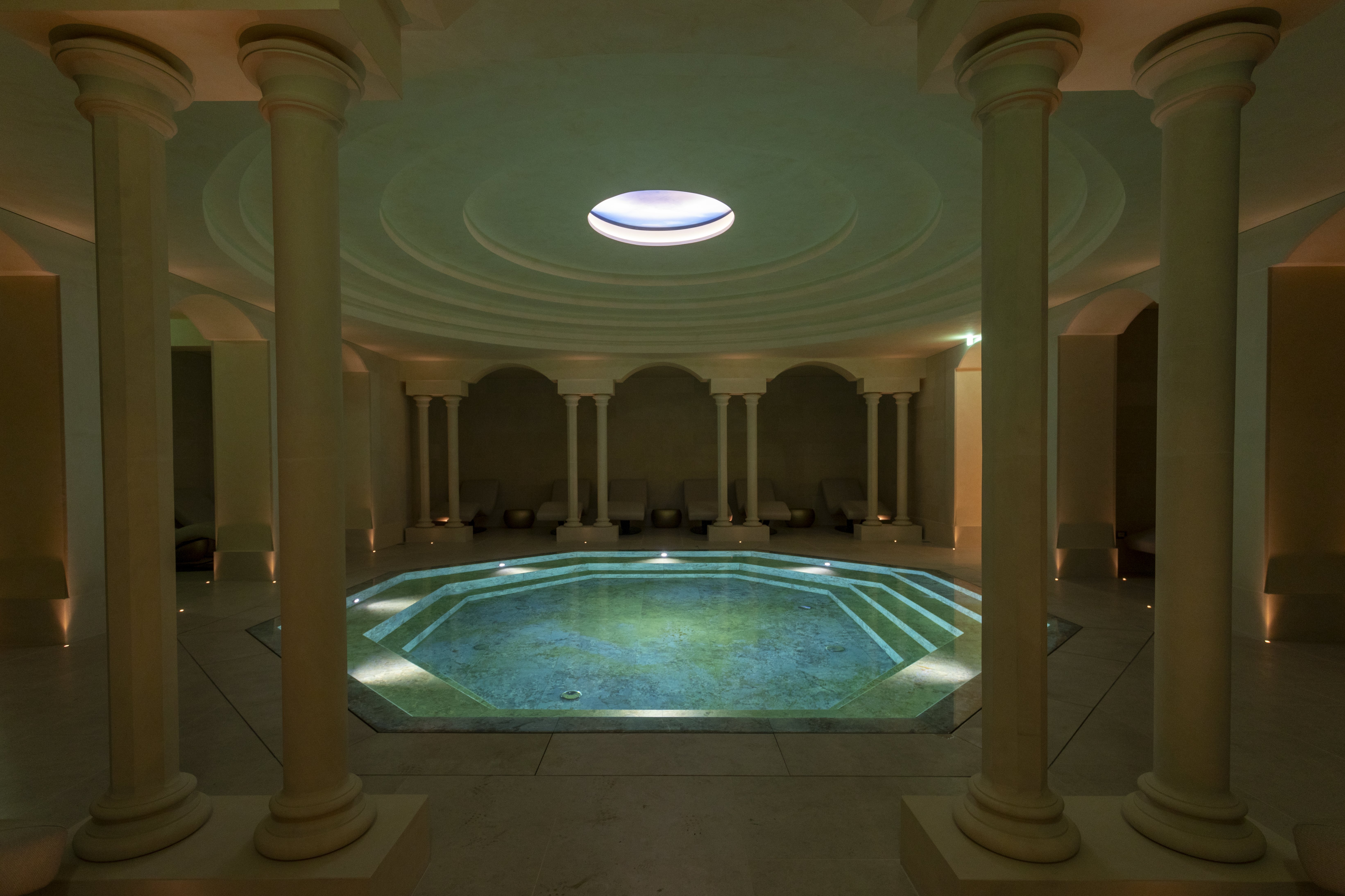 Grand Hotel Des Etrangers 19/50