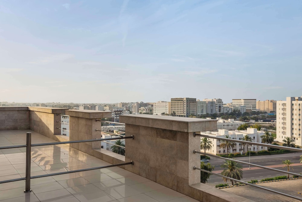 Levatio Suites Muscat, a member of Radisson Individuals 34/68