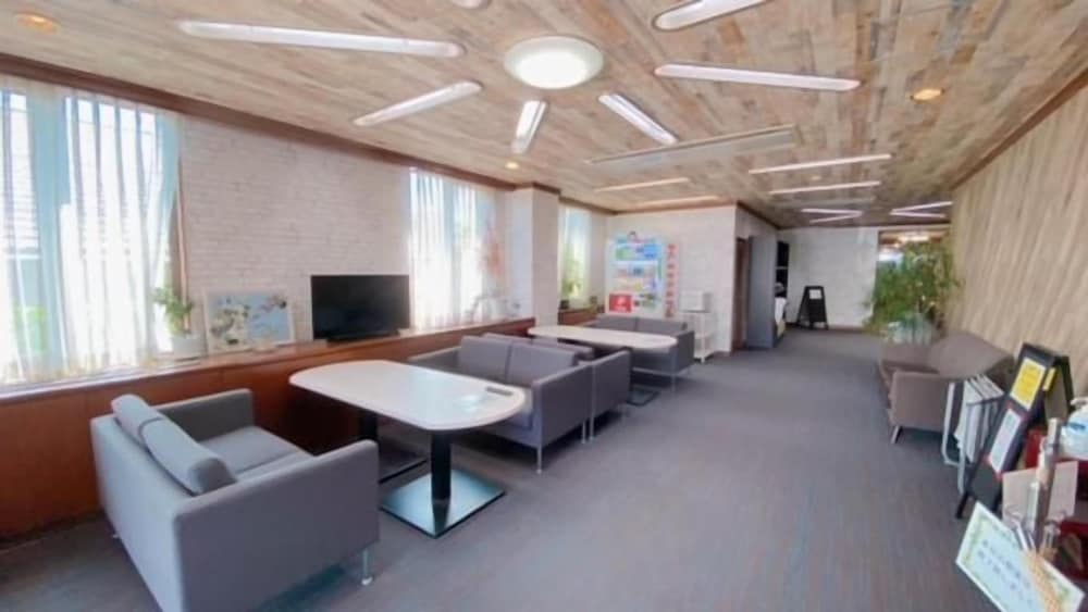 HOTEL SELECT INN TSUYAMA 38/42