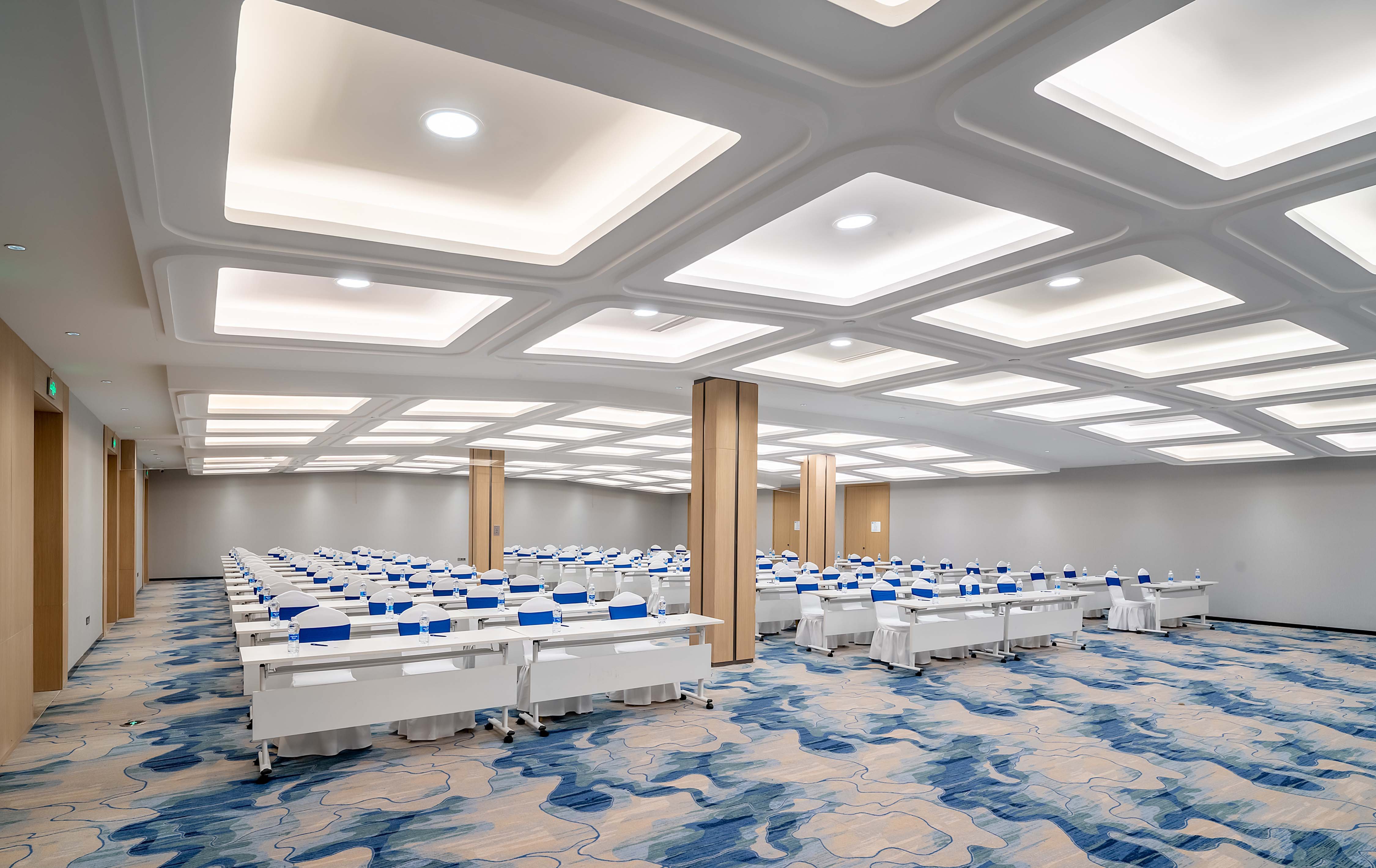 Holiday Inn Express Jinan Airport Zone 28/42