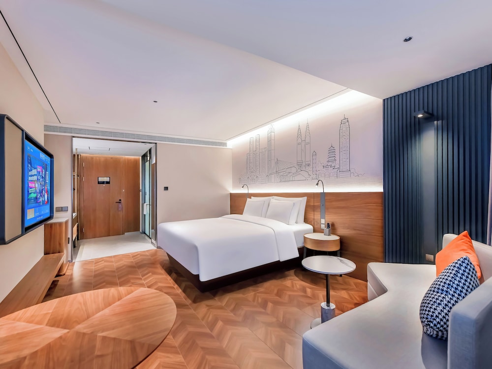 Comfort, Single, 4 Queen Beds, City View