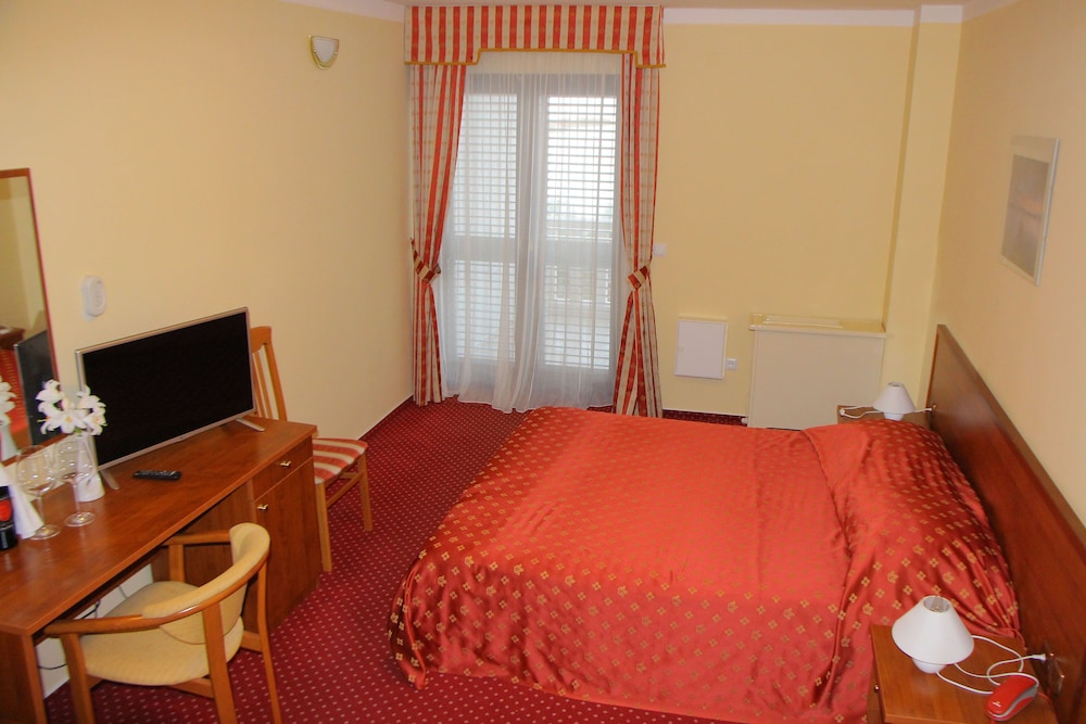 Hotel Krilo 54/71