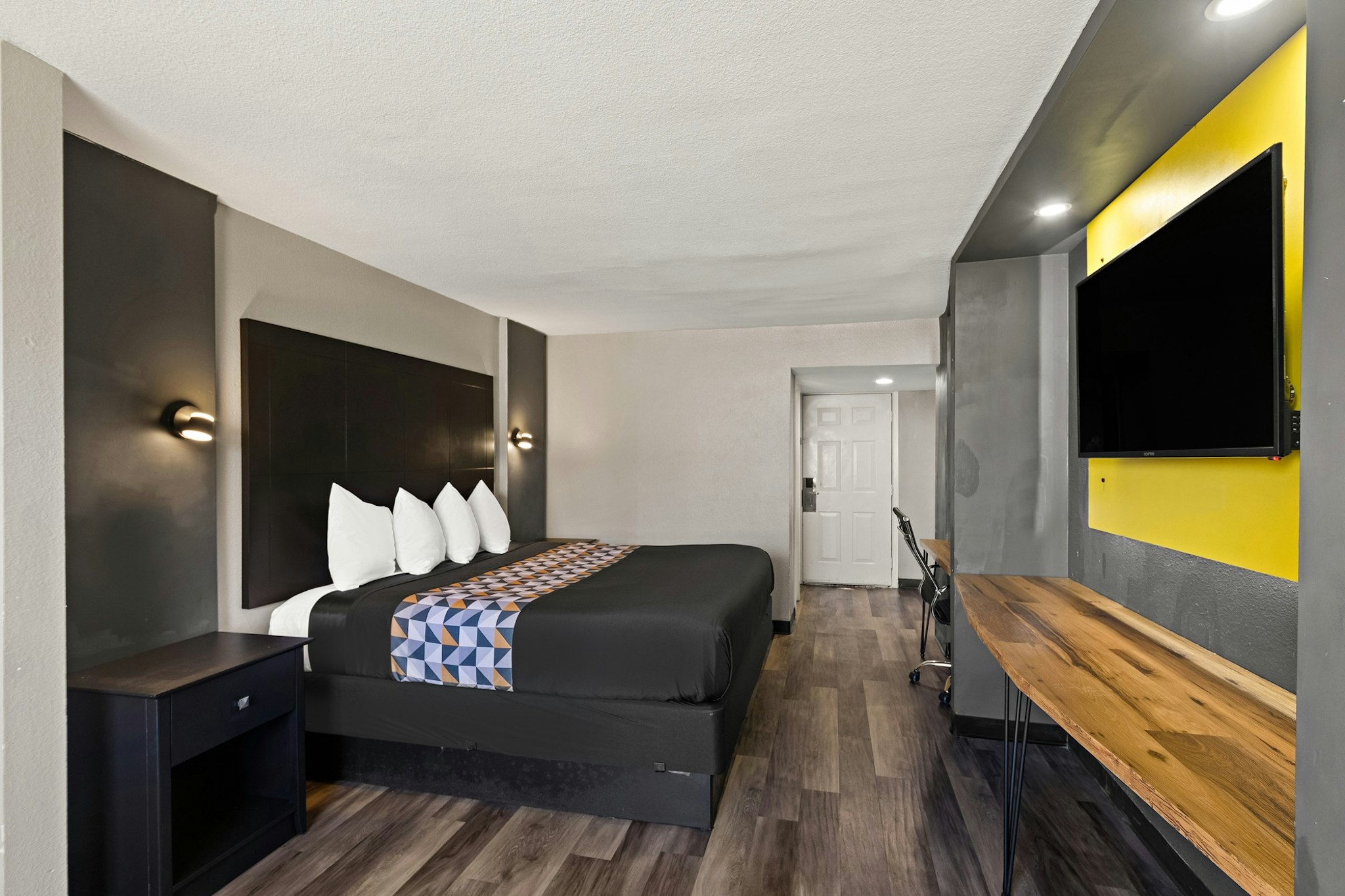 Scottish Inns Austin Downtown 8/25