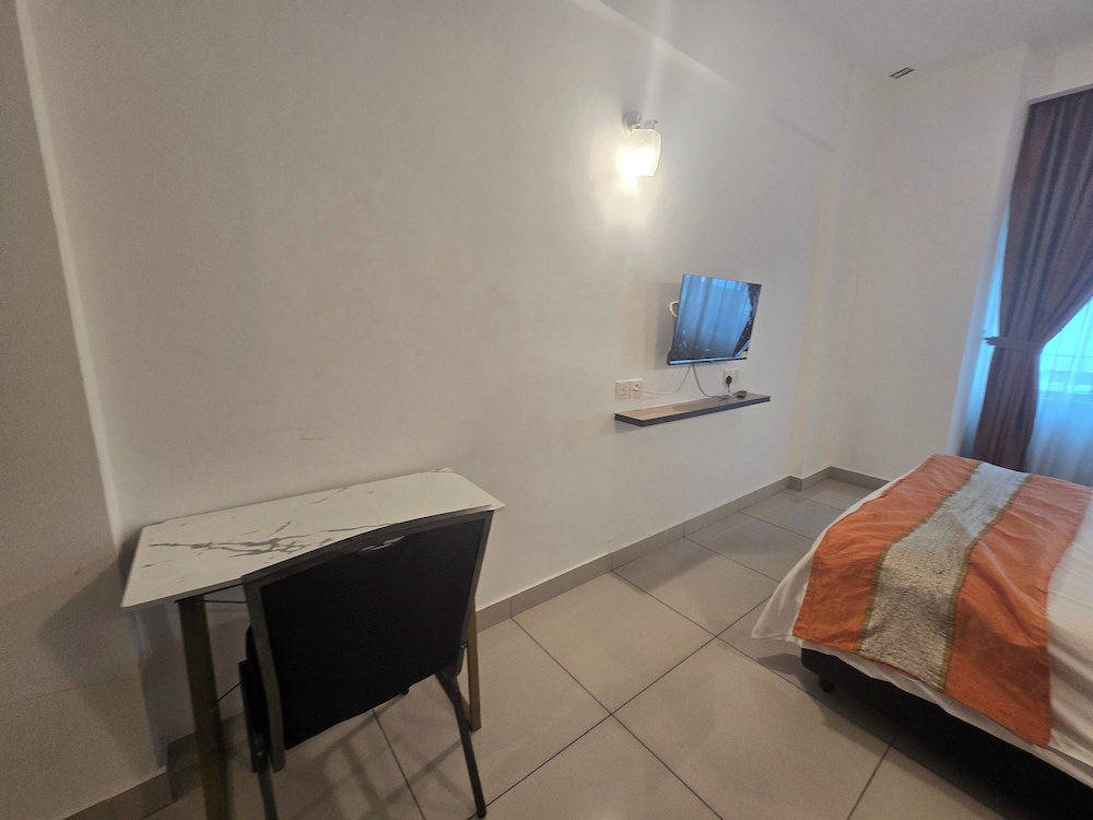 Aster Hotel Bukit Jalil 25/50