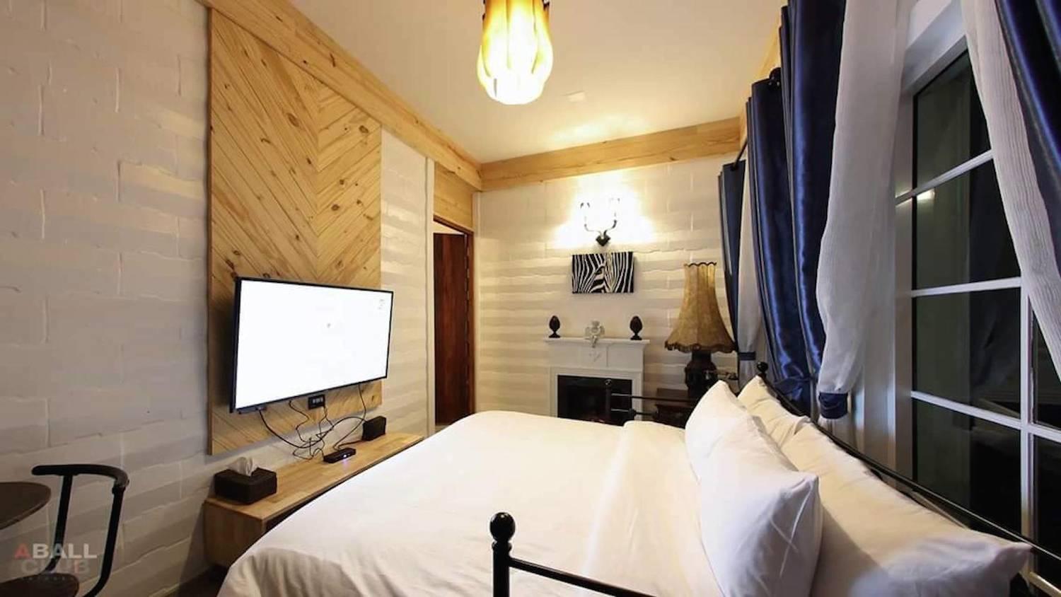 Castle, Suite