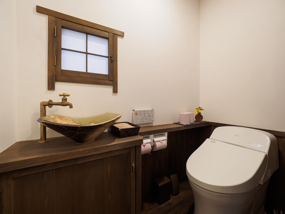Inase Otsu Machiya Bed & Breakfast 56/68