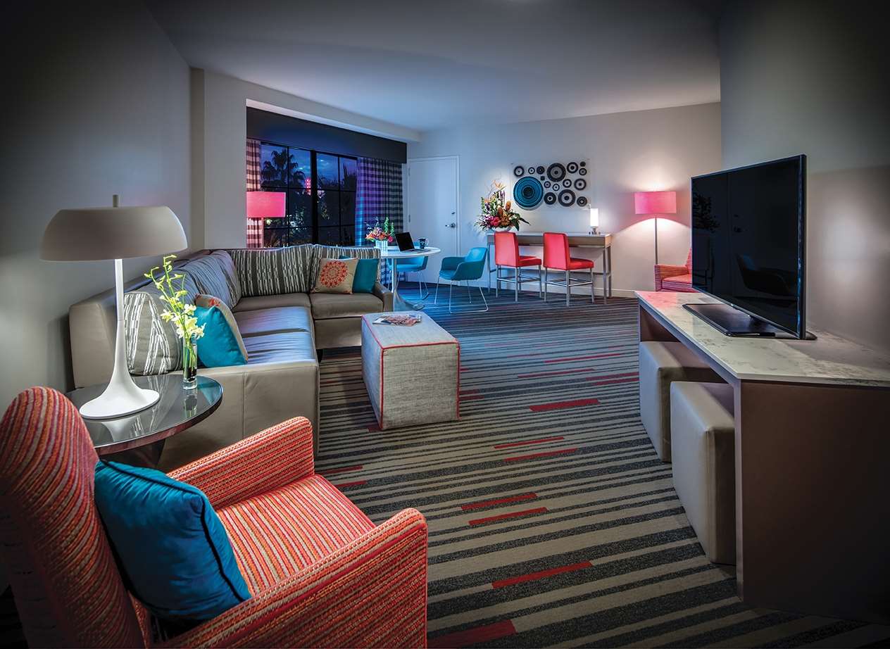 Universal's Hard Rock Hotel 33/69
