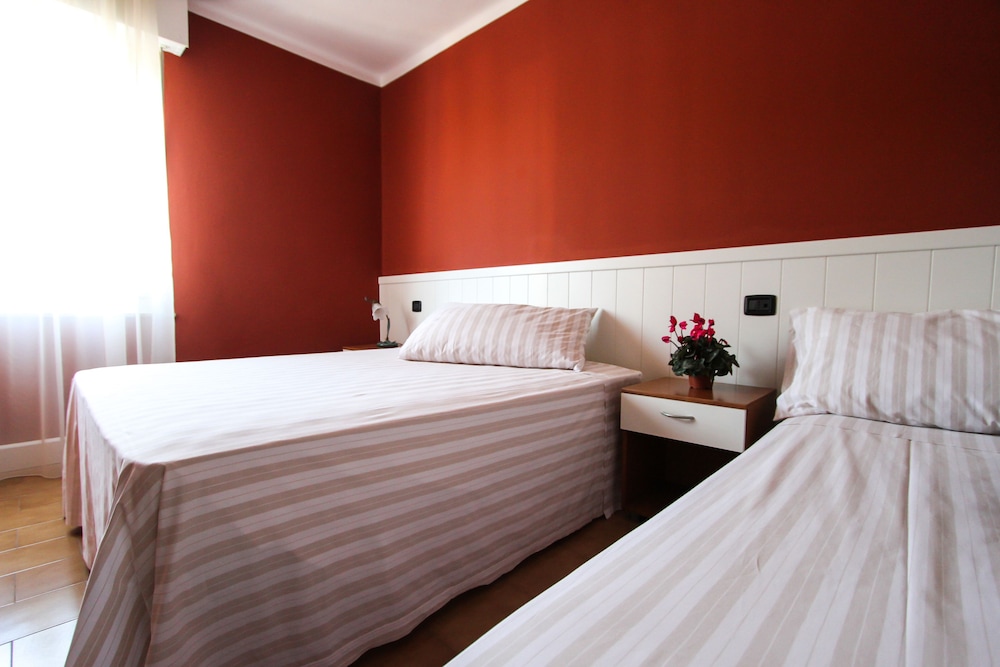 Bardolino Hotel 12/41
