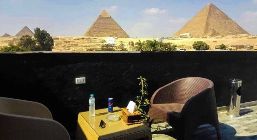 Panorama Pyramids Inn 7/50