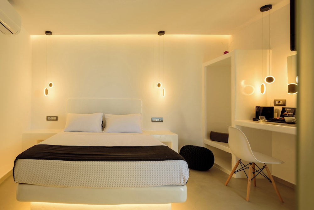 Superior, Queen Bed, Sea View, Shared Balcony، Tataki Hotel 5/10