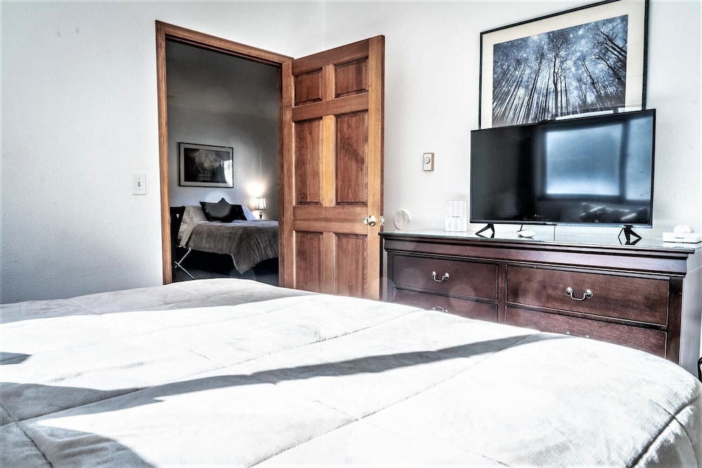 JC Suites 19/43