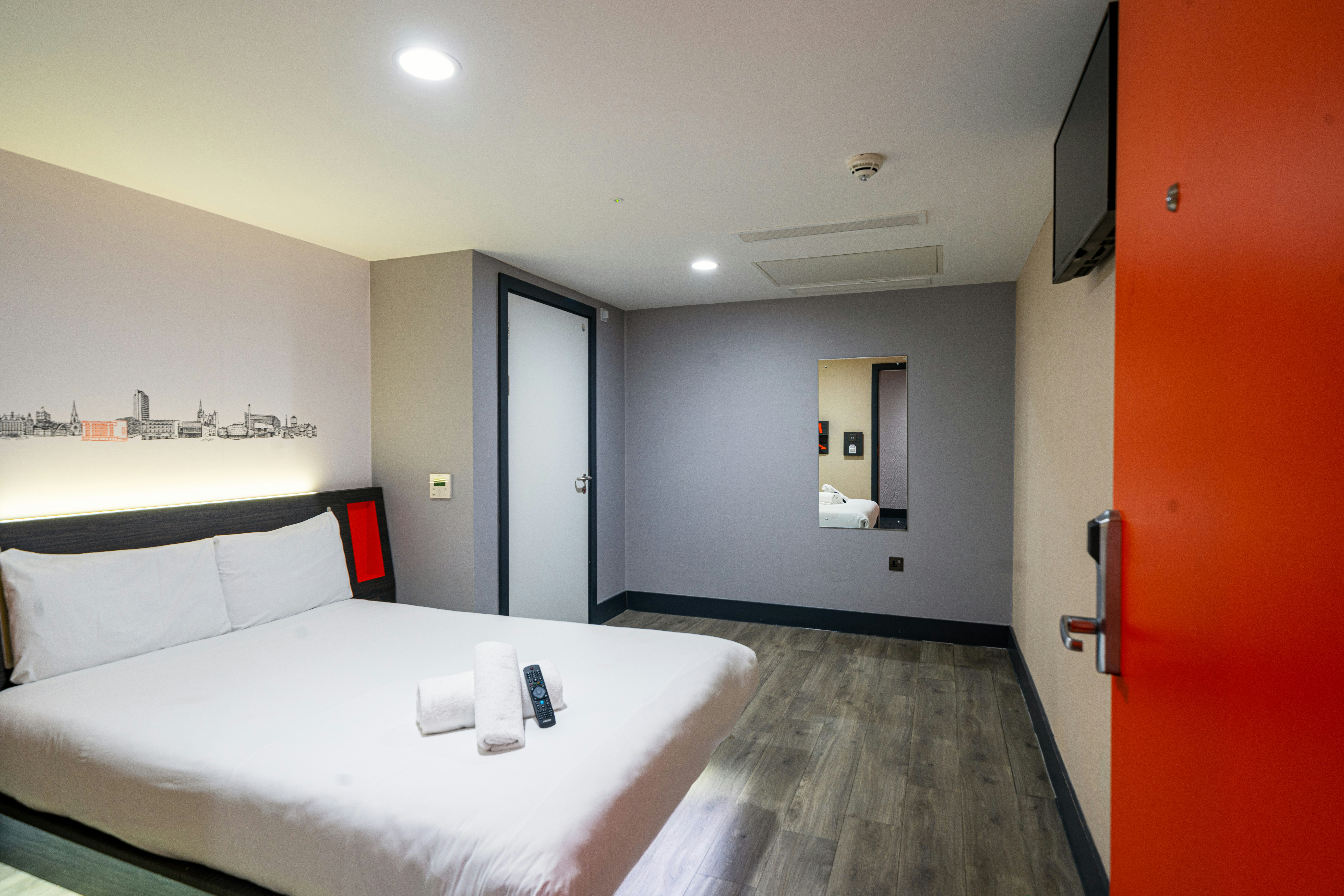 Accessible Double Room without Window