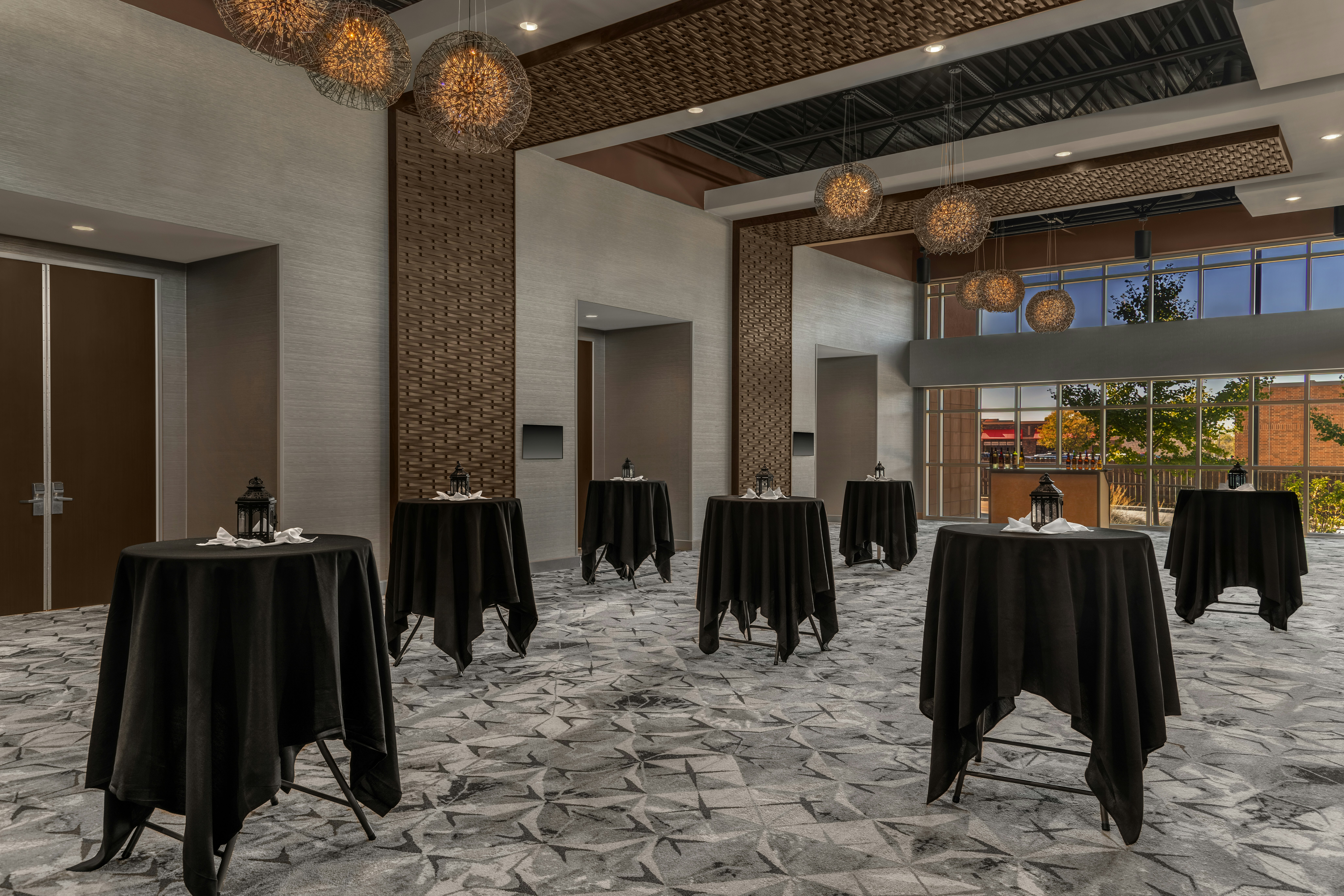 Doubletree Hotel Springfield 75/79