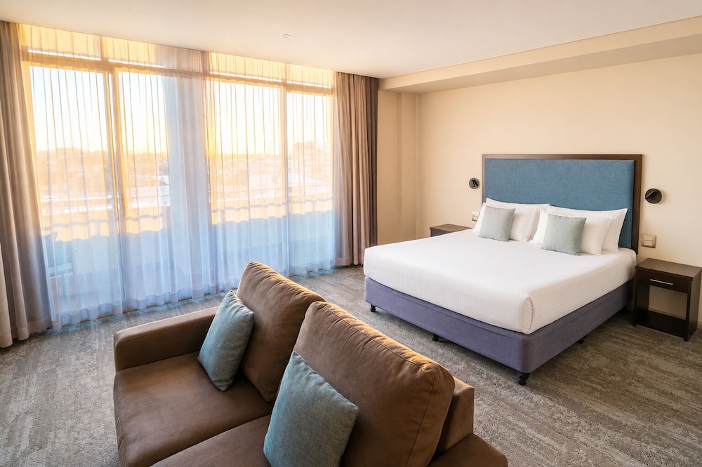 Spa, Deluxe, King Bed, Balcony