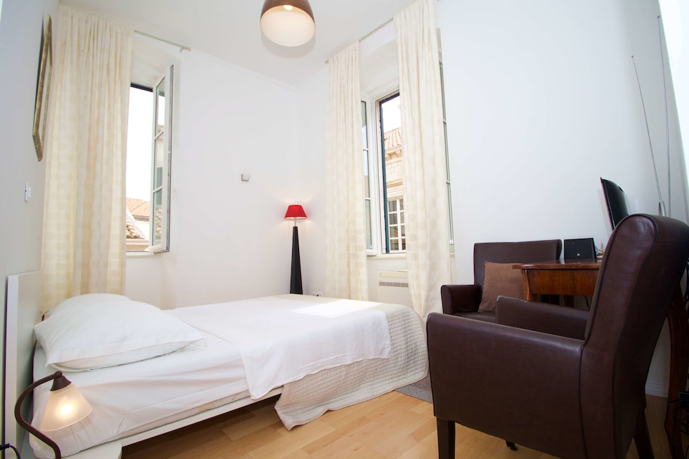 MirÓ Studio Apartments 16/50