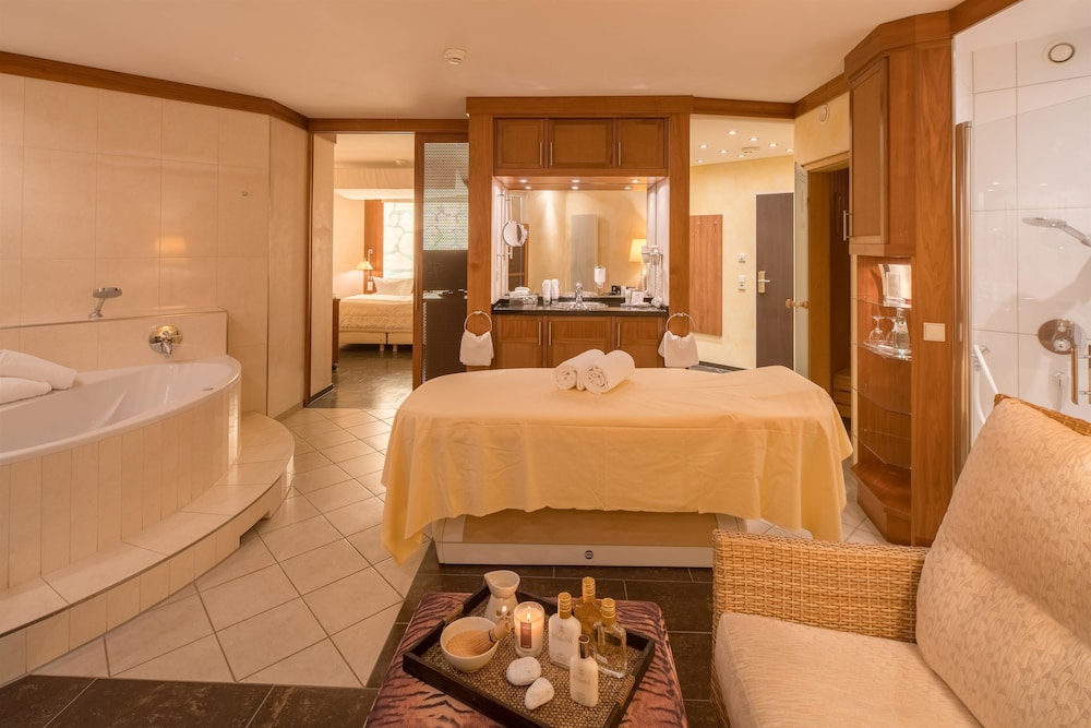 Best Western Premier Castanea Resort Hotel 8/48
