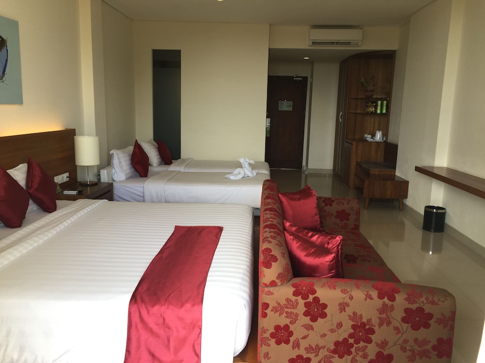 Taksu Sanur Hotel 31/76