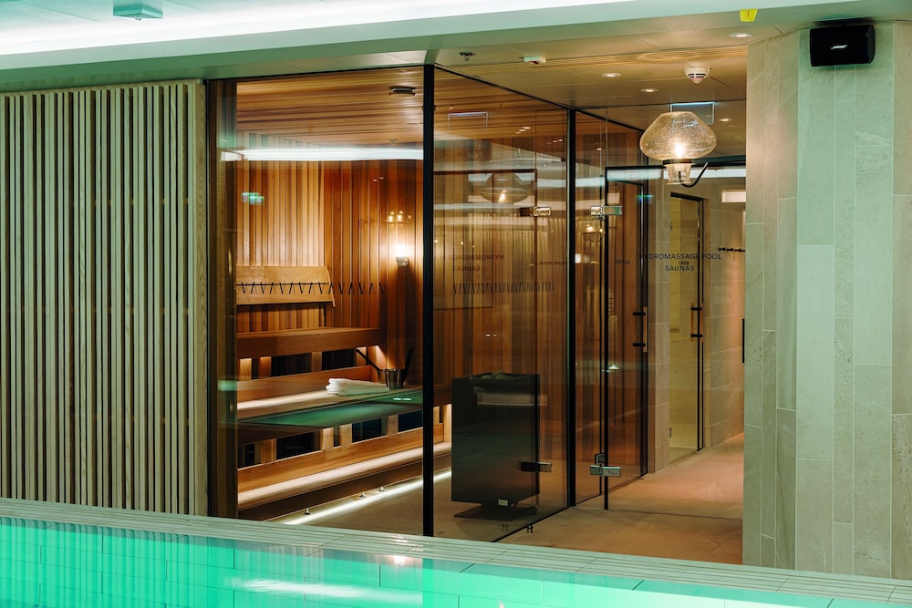 Elite Palace Hotel 46/76